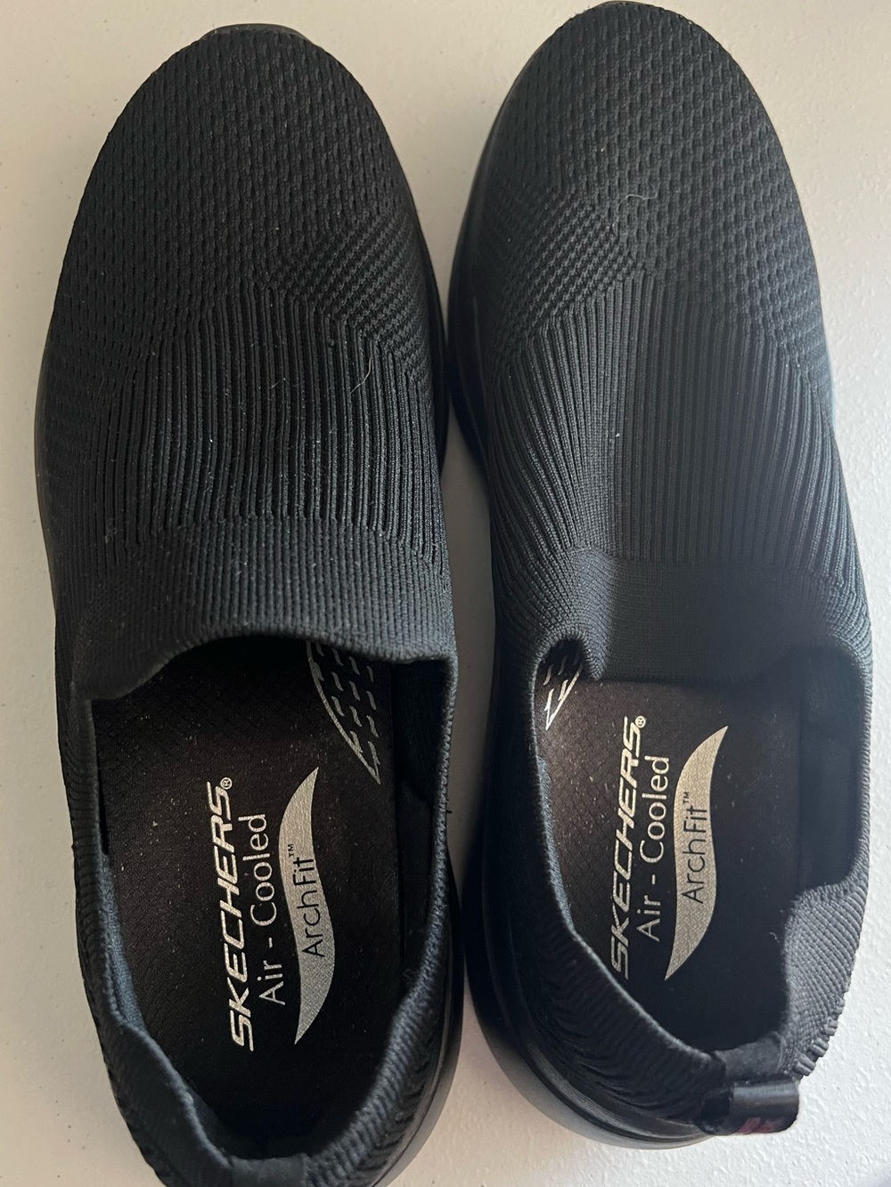 Sketchers arch fit black shoes size 11
